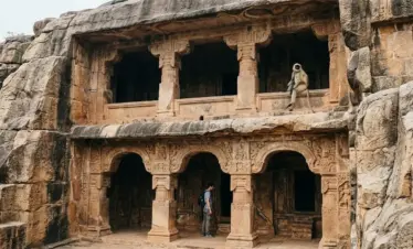 udayagiri & khandangiri caves