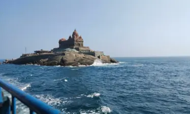 vivekanand rock memorial coastal